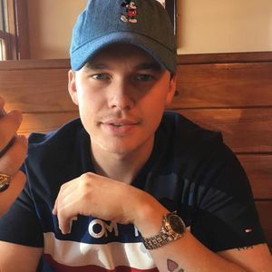 Meet your Posher, Mac